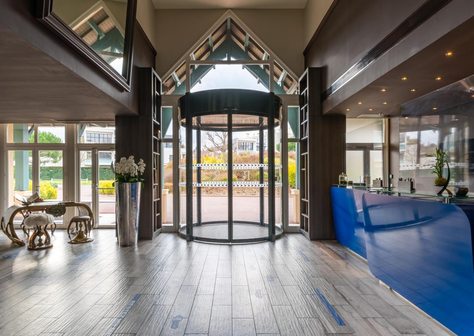 Renaissance Paris Hippodrome De St. Cloud Hotel Рюей Малмезон Екстериор снимка