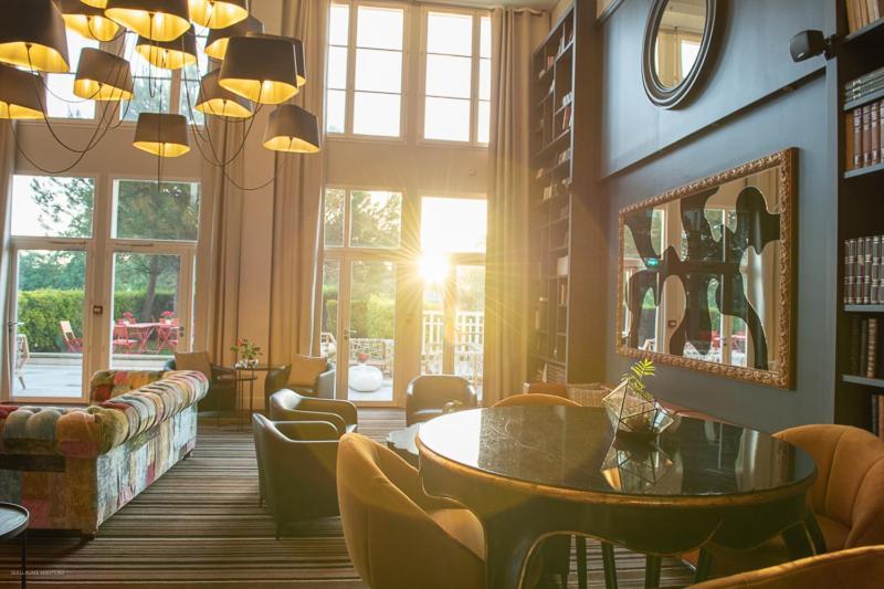 Renaissance Paris Hippodrome De St. Cloud Hotel Рюей Малмезон Екстериор снимка