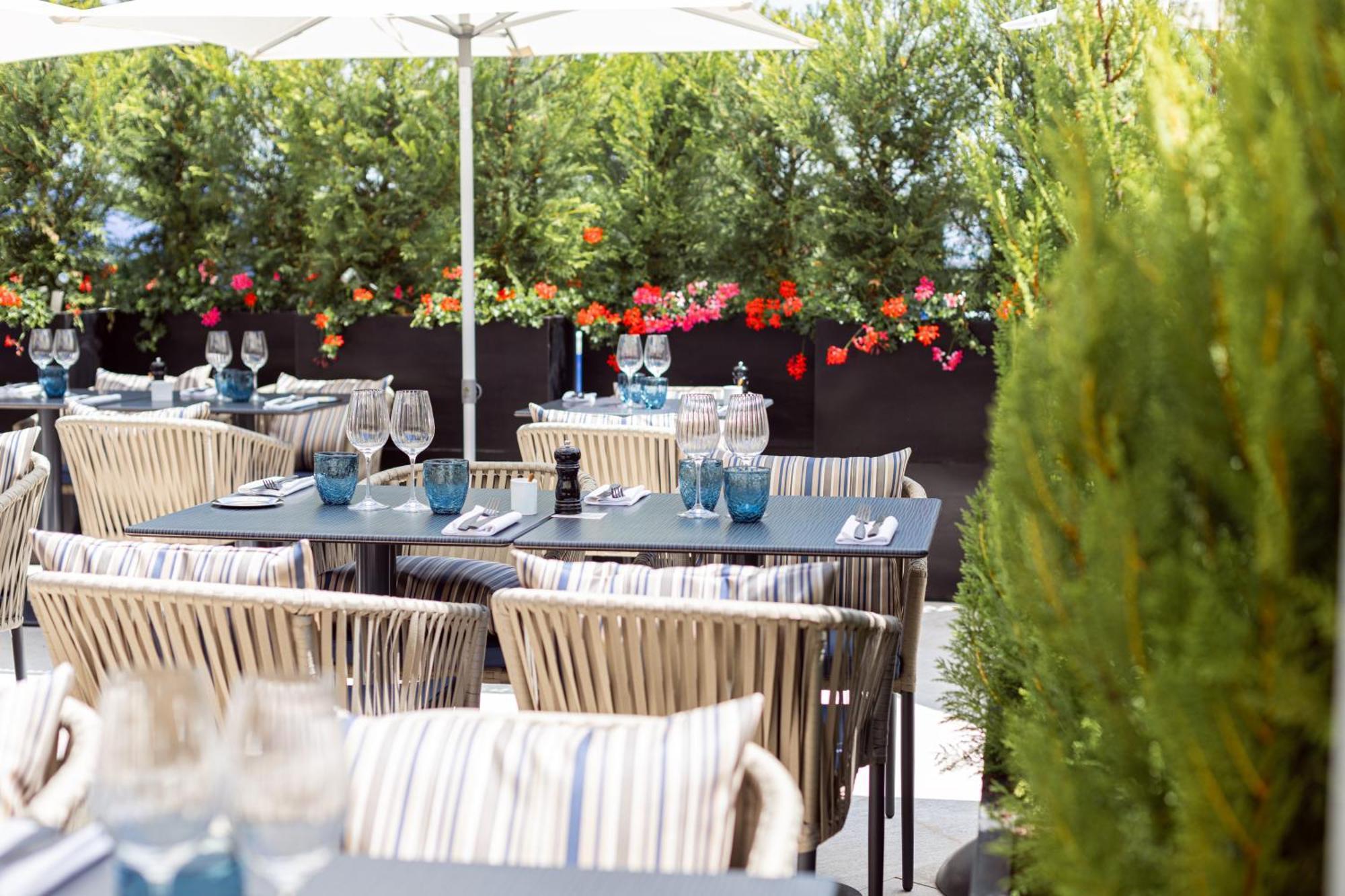 Renaissance Paris Hippodrome De St. Cloud Hotel Рюей Малмезон Екстериор снимка