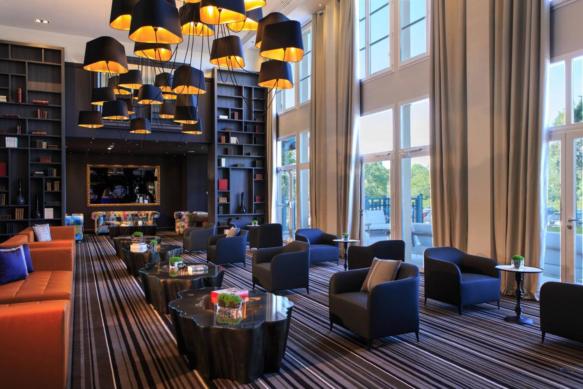 Renaissance Paris Hippodrome De St. Cloud Hotel Рюей Малмезон Екстериор снимка