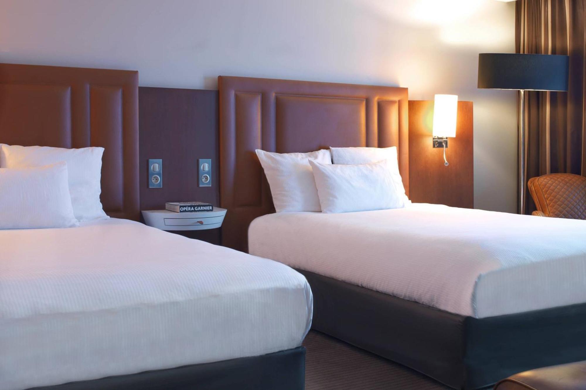 Renaissance Paris Hippodrome De St. Cloud Hotel Рюей Малмезон Екстериор снимка