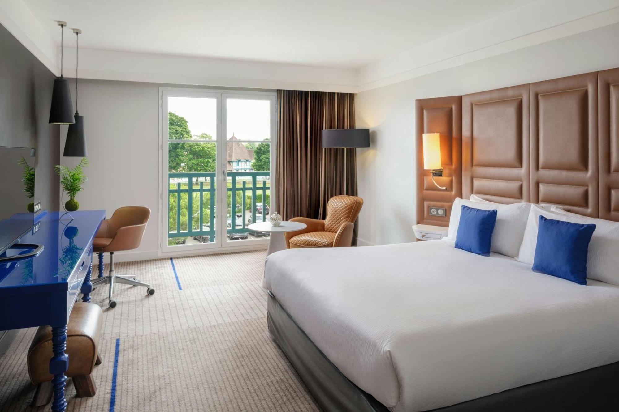 Renaissance Paris Hippodrome De St. Cloud Hotel Рюей Малмезон Екстериор снимка