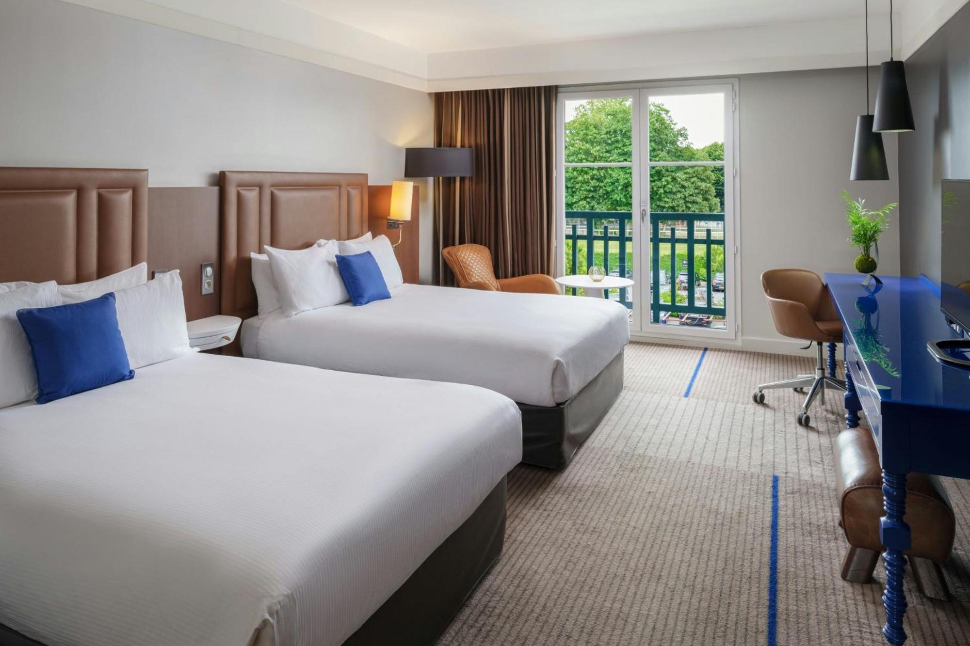Renaissance Paris Hippodrome De St. Cloud Hotel Рюей Малмезон Екстериор снимка